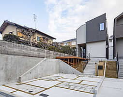 the CASA豊中市上野東３丁目