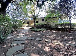 3000平米以上の庭園付き平屋戸建