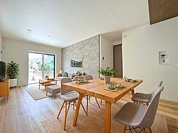 千葉市中央区旭町　新築戸建 全3棟 2号棟