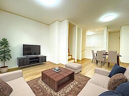 ハートフルタウン小机町　新築一戸建て　B号棟