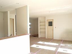 アイマーレ中山II　新築一戸建て　B号棟