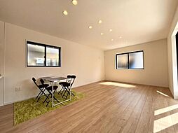 ケイアイグレイス三枚町　新築一戸建て　2期1号棟