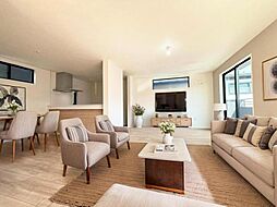 鶴見区駒岡4丁目　新築一戸建て　2号棟