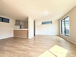 鶴見区駒岡4丁目　新築一戸建て　2号棟