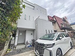 穏やかな街並みに佇む　快適叶うゆとりの間取り