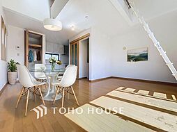 角地に佇む　お片付けスペース豊富　陽だまりハウス