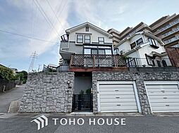 穏やかな街並みに佇む 快適叶うゆとりの間取り