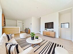 〜床暖房・WIC・南西向きの邸宅〜