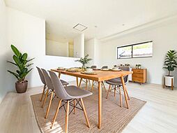 制震装置付の地震に強いお家　太陽光発電設備付き