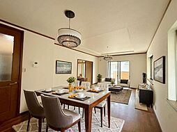 2階建てゆとりの間取り カースペース2台