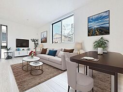 全室2面採光とリビング階段の明るい邸宅