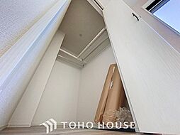 穏やかな街並みに佇む　快適叶うゆとりの間取り