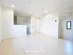 利便性に優れ穏やかな街並みに佇む中古戸建て