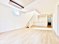 駐車2台可　陽光差し込む癒しの住まい