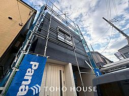 対面キッチン　三面バルコニーの邸宅