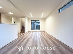 ゆとりのリビング　2階水まわり集約プランの邸宅