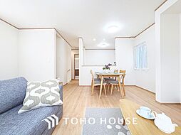 家族が寛ぐ癒しのナチュラルデザイン住宅