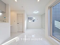 屋上テラスのある快適な邸宅