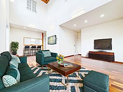 カースペース2台分　快適叶う設備と広さ