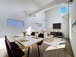 ひろびろ空間吹き抜けのあるリビング