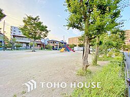 角地に佇む快適設備搭載の陽だまりハウス