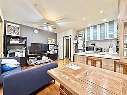 ゆとりの部屋数　豊富なお片付けスペース　大型中古戸建