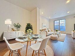 ゆとりあるリビング　スタイリッシュな3階建て