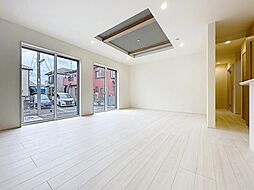 開放感ある工夫を多彩に施されている新築住戸