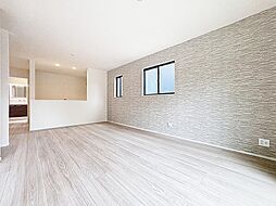 6ｍ公道　2台駐車可能　開放感ある陽だまりハウス