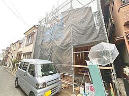 シンプルで洗練されたデザイン　住まう人の色に染まるお家