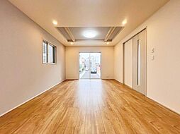 開放感ある工夫を多彩に施されている新築住戸