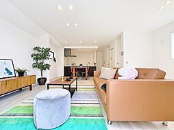 穏やかな街並みに佇む充実設備の快適戸建