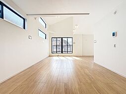 開放感ある工夫を多彩に施されている新築住戸