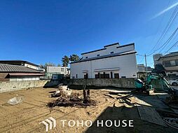 折り上げ天井を採用したゆとりあるリビング