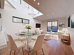 開放感ある工夫を多彩に施されている新築住戸