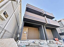 スタイリッシュな3階建て