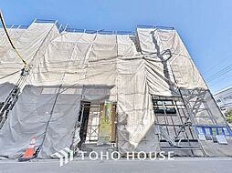 スタイリッシュな3階建て　設備充実の快適ハウス