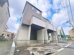 シンプルで洗練されたデザイン　住まう人の色に染まるお家