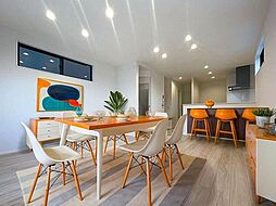 床暖房　食洗器など設備充実　快適叶う新築戸建て