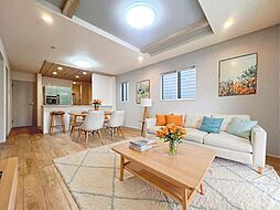 開放感ある工夫を多彩に施されている新築住戸