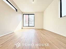 利便性に優れ穏やかな街並みに佇む新築戸建て