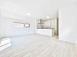 床暖房など設備充実　おしゃれで快適なマイホーム