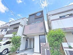 ガレージ付き　ゆとりリビングのくつろぎハウス