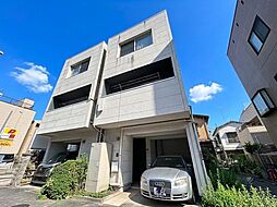 太陽光パネル設置　家族の笑顔が溢れる車庫付き快適住戸