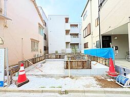 ガレージ付き　ゆとりリビングのくつろぎハウス