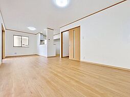 2階建て　ゆとりの広さの邸宅