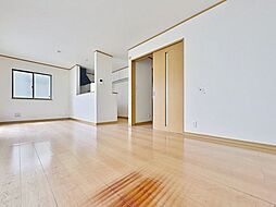2階建て　ゆとりの広さの邸宅