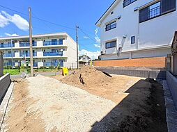 シンプルで洗練されたデザイン　住まう人の色に染まるお家