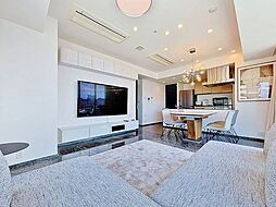 MID　TOWER　GRAND