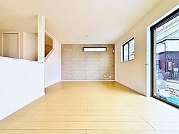 明るい癒しの空間 ゆとりの広さの快適戸建